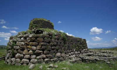 Donna Nuragica: Nuraghe Santu Antine